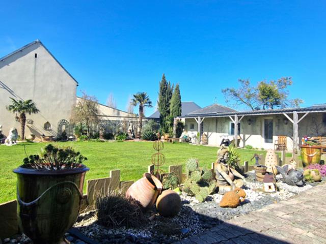 Propriété de 390m2 GRANDCAMP MAISY Gite