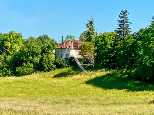 Propriété de campagne avec sa grange 171m² Tournon d'Agenais
