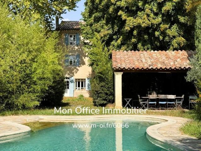 Propriété de Campagne de prestige de 14 pièces en vente La Tour d'Aigues, Provence Alpes Côte d'Azur