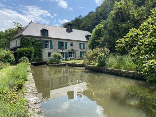PROPRIETE DE CAMPAGNE MOULIN DU XVIIIe