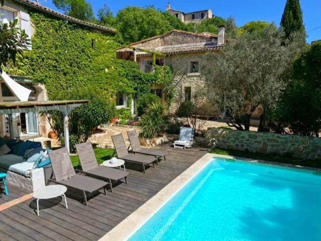Propriété de caractère aux portes de la campagne 304m² Teyran