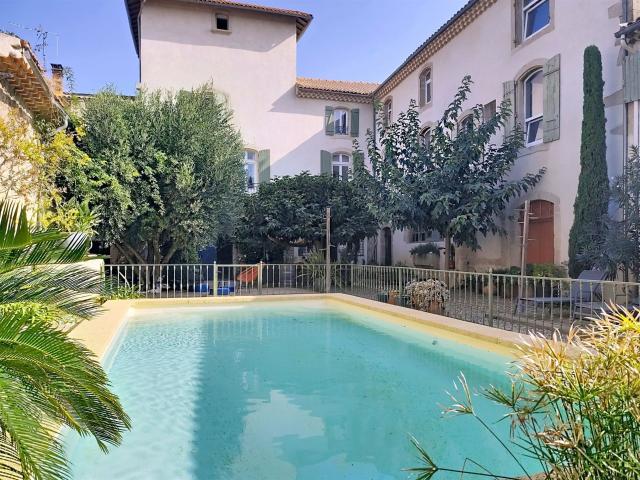 Propriété de caractère avec 4 gîtes de charme Beziers 527m² Béziers