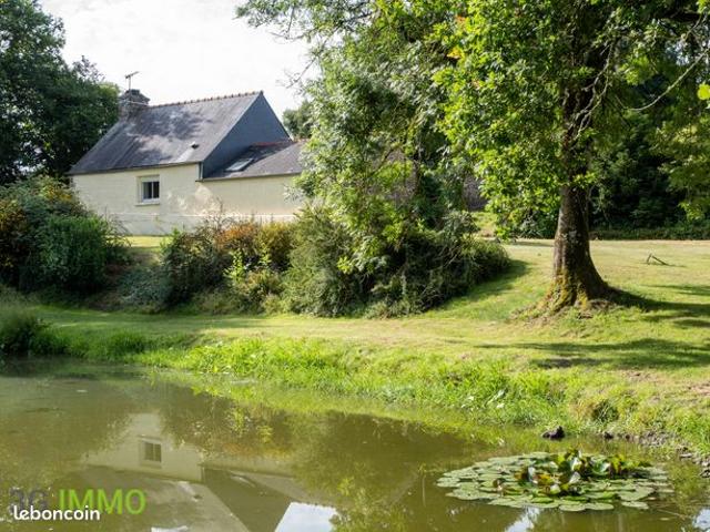 Propriété de caractère avec gîte, dépendances et étang – Locarn 29
