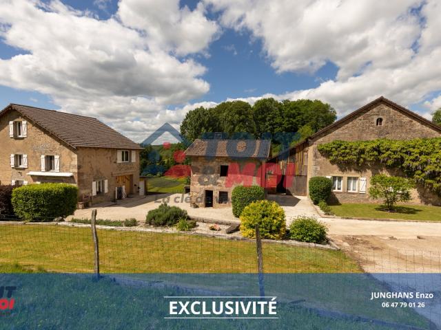 Propriété de caractère avec gîte indépendant