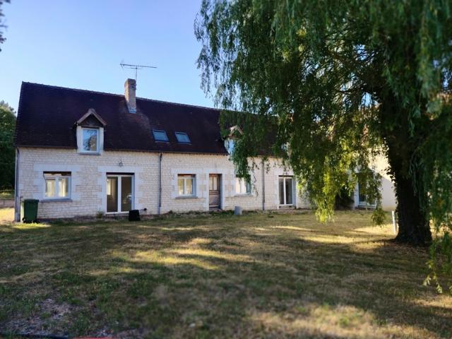 Propriété de caractère avec dépendances, piscine et maison r