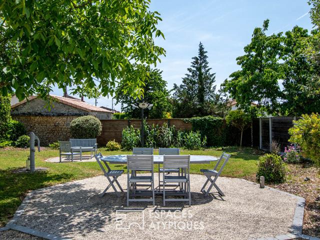 Propriété de caractère avec longère, logement d'amis et grange