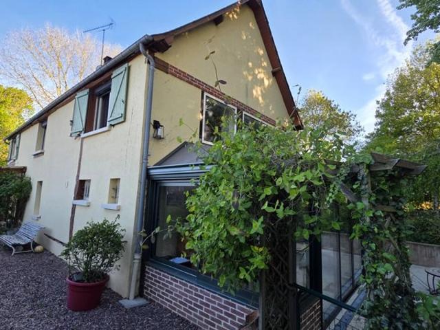PROPRIETE DE CARACTERE AVEC TERRAIN ARBORÉ