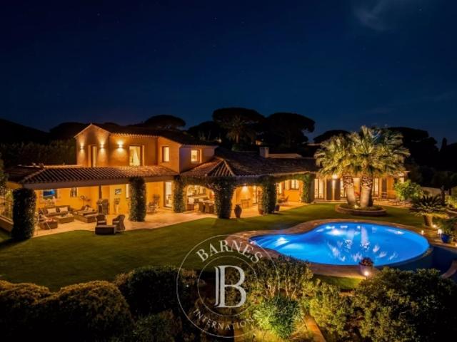 Propriété de caractère avec vue mer panoramique – Domaine privé à Sainte Maxime
