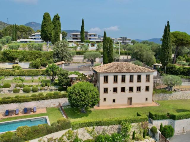 Propriété de caractère avec vue mer panoramique – Nice Gairaut
