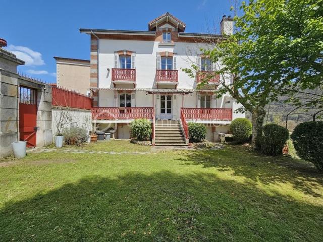 Propriété de caractère avec vue exceptionnelle sur la Loire