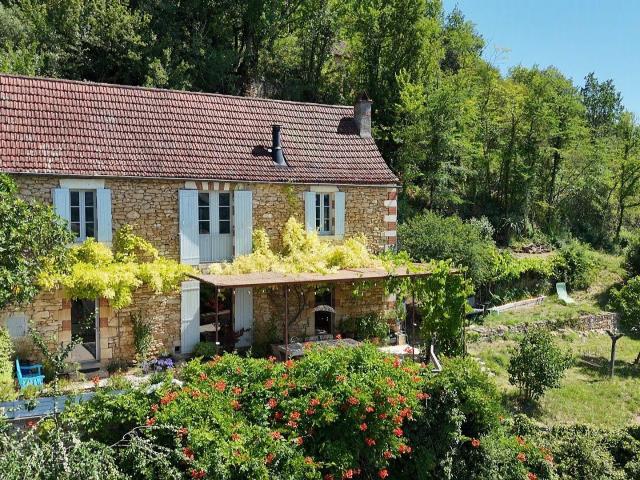 Propriété de caractère avec vue panoramique exceptionnelle 210m² Saint Vincent de Cosse