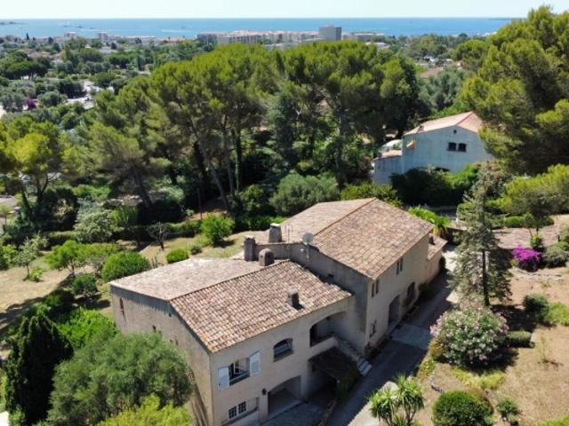 Propriété de caractère à Antibes – Quartier Eucalyptus