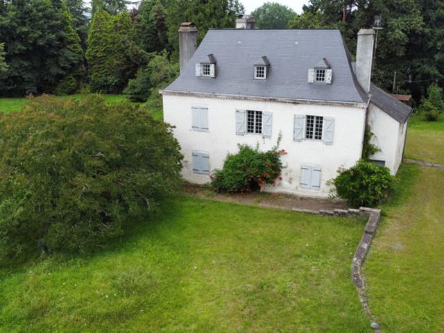 Propriété de caractère à Lescar