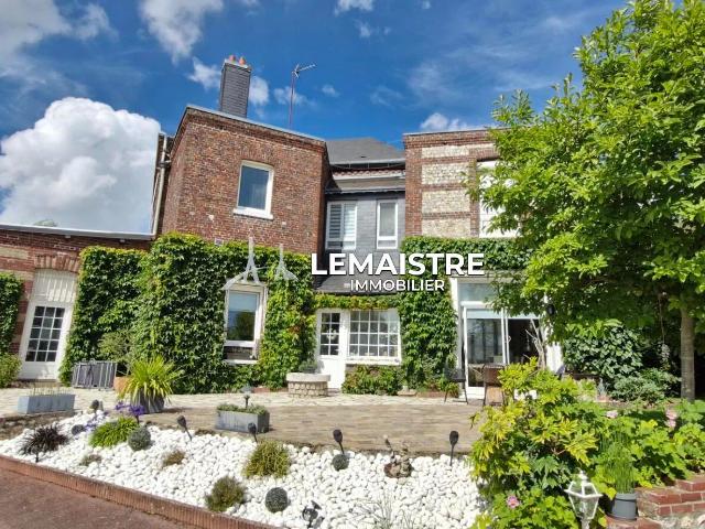 Propriété de caractère à vendre Yvetot 273 m² 6 chambres