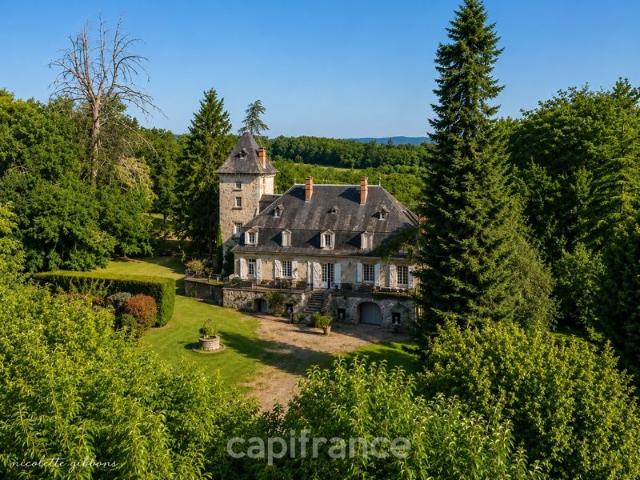 Propriete de caractère à vendre 17 pièces proche de Mar 314m² Curemonte