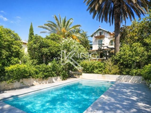 Propriété de caractère centre ville de Sainte Maxime