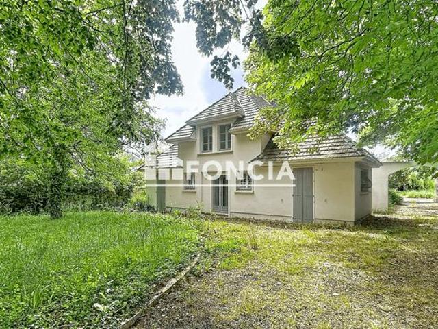 Propriété de caractère de 419 m² sur plus de 2 200 m² de terrain