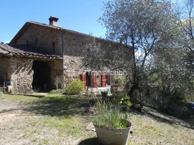 Propriété de caractère en pierre – 2 habitations 1,6 ha