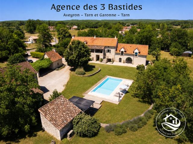 Propriété de caractère en pierre du Quercy avec gîte indépen. 360m² Lacapelle Livron