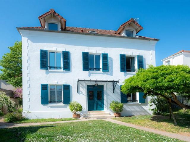 Propriété de caractère paisible de 210m2 habitable