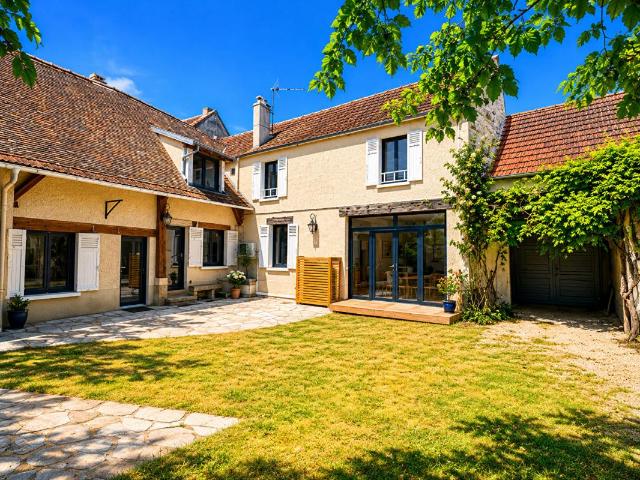 PROPRIÉTÉ DE CARACTÈRE 170 m² HABITABLES, 5 CHAMBRES ET DÉPENDANCES À FORT POTENTIEL