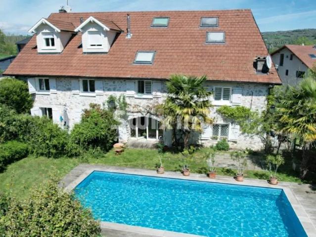 Propriété de caractère – 441 m² – MINZIER – Proximité Genève