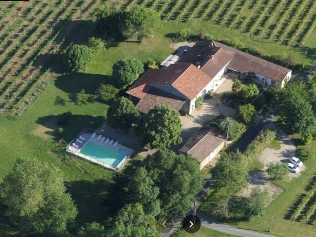 Propriété de charme avec multiples logements 728m² Saint Emilion