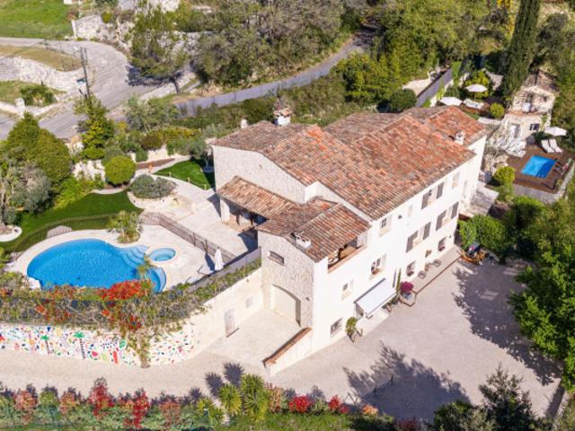 Propriété de charme avec spa de 100m2, dans un environnement