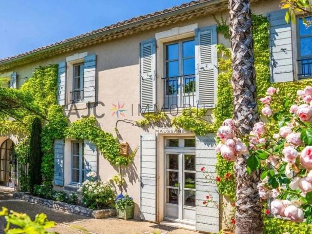 Propriete De Charme Avec Parc Et Acces Village A Pied 186m² Saint Rémy de Provence