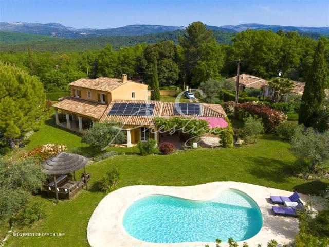 Propriété de charme avec piscine et double garage Callian 170m² Callian