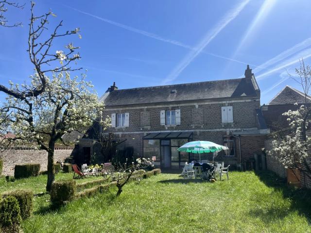 Propriété de charme à 12 km d'Amiens
