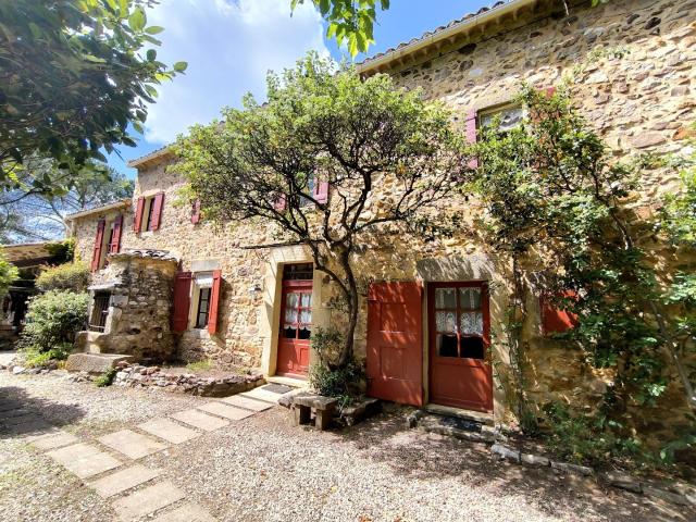 Propriété de charme en campagne 230m² Uzès