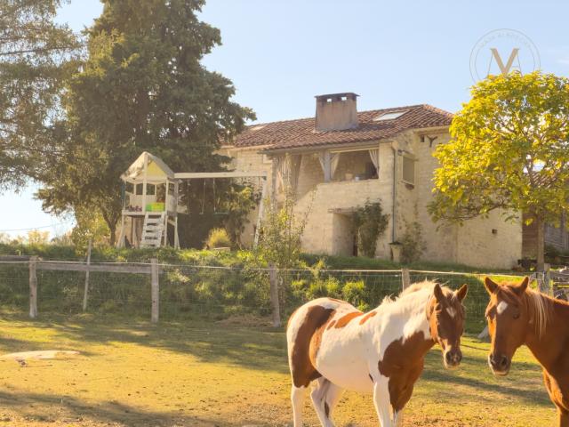 Propriété de Charme – Havre de Paix en Pleine Nature Proche de Saint Matre 46