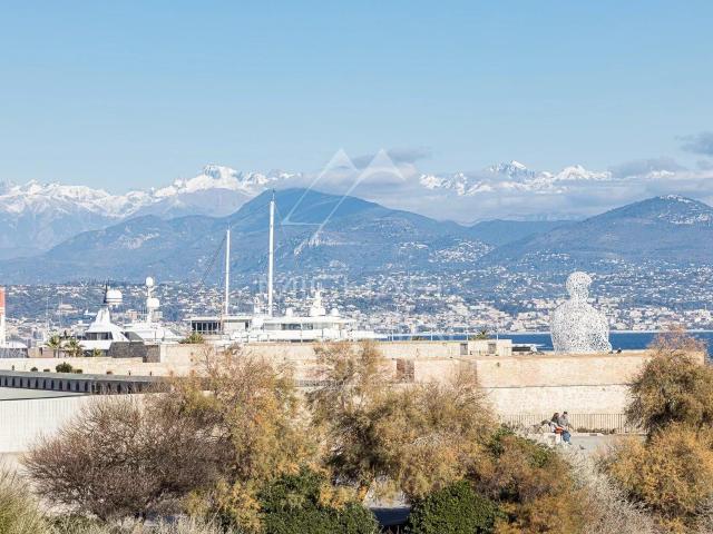 Propriété de charme – Vieil Antibes – À quelques pas des rem. 75m² Antibes