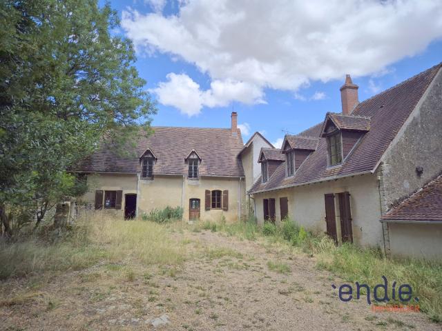 Propriété de charme 320m² habitable,isolée et avec grange sur 2ha!