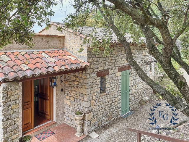 PROPRIETE DE DEUX HABITATIONS SUR 14 500 M² TOURTOUR