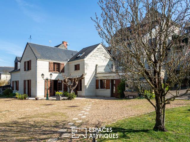 Propriété de deux maisons dans un village de charme proche L. 260m² Turquant