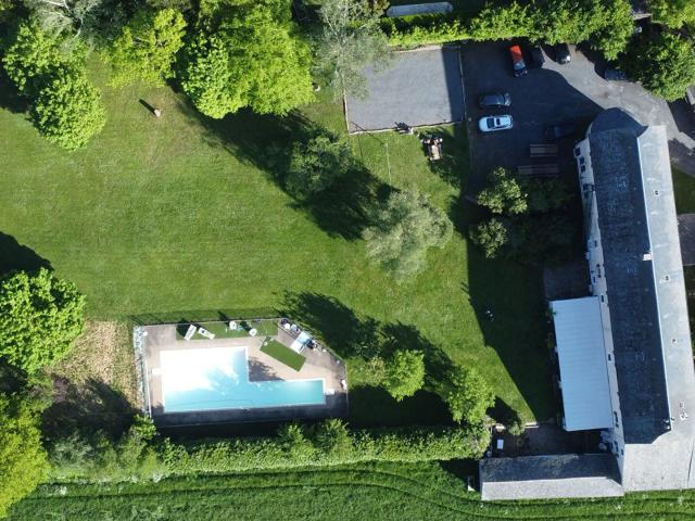 Propriété de loisirs Villefranche De Panat 30 pièce s 1059 m2