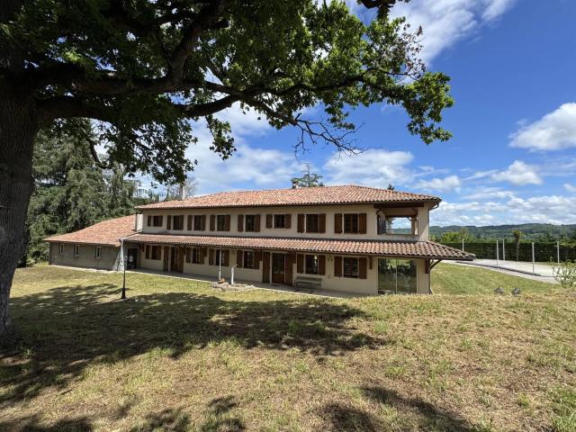 Propriété de luxe sur 3 Ha 420m² Castelnau Magnoac