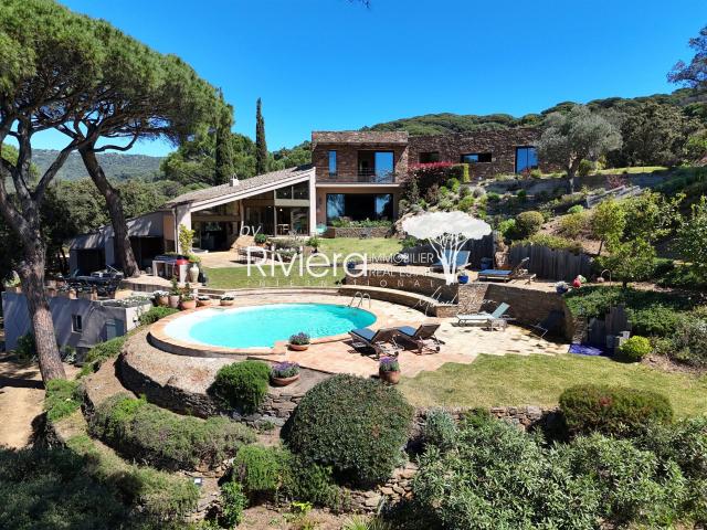 Propriete De Standing à Gigaro ! 365m² La Croix Valmer
