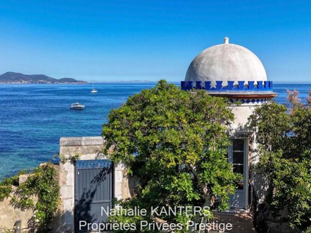Propriété de Prestige. TOULON LA MITRE
