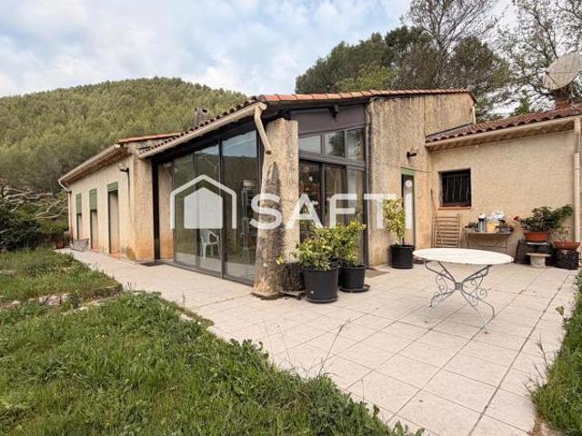 Propriété de type 5 130m2 5 hectares piscine