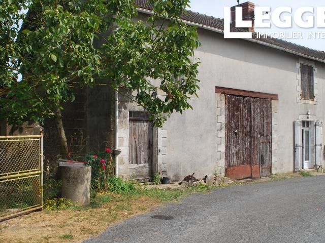 Propriété de village de 2 chambres avec grange attenante et jardin