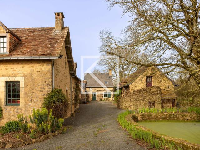 Propriété En Campagne 380m² Chevillé
