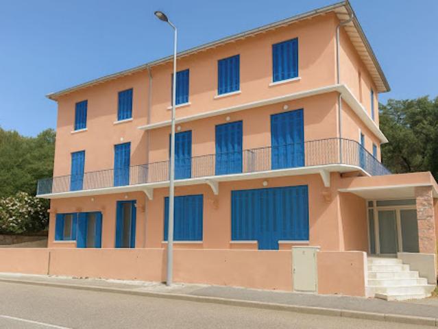 Maison en bord de mer avec terrasse