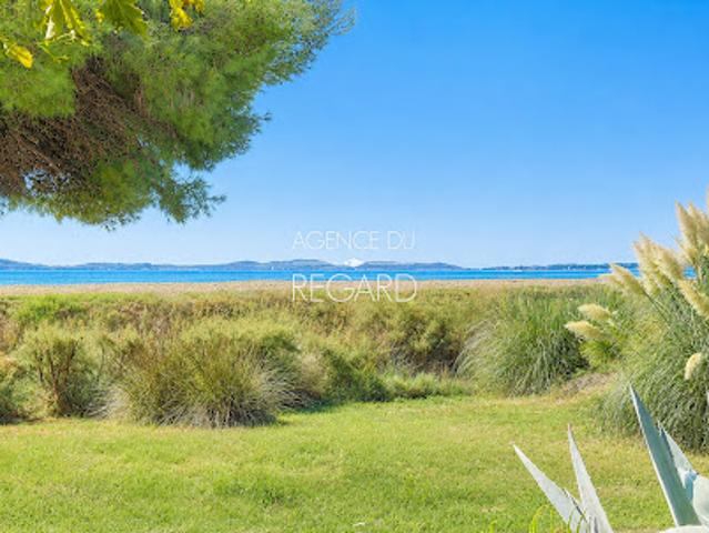 Propriété en bord de mer