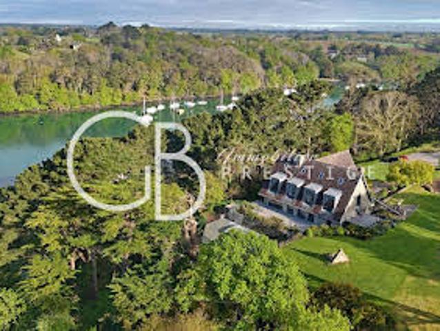 Propriété en bord de mer