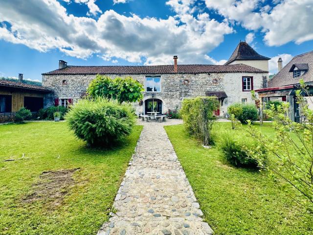 Propriété en pierre au charme authentique