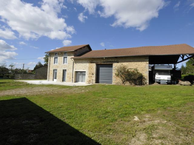 Propriété en Pierre avec Dépendances sur St paul