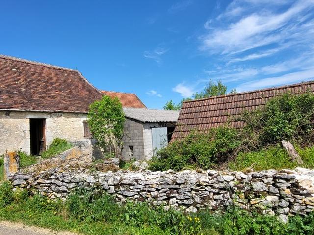 Propriété en pierre à restaurer